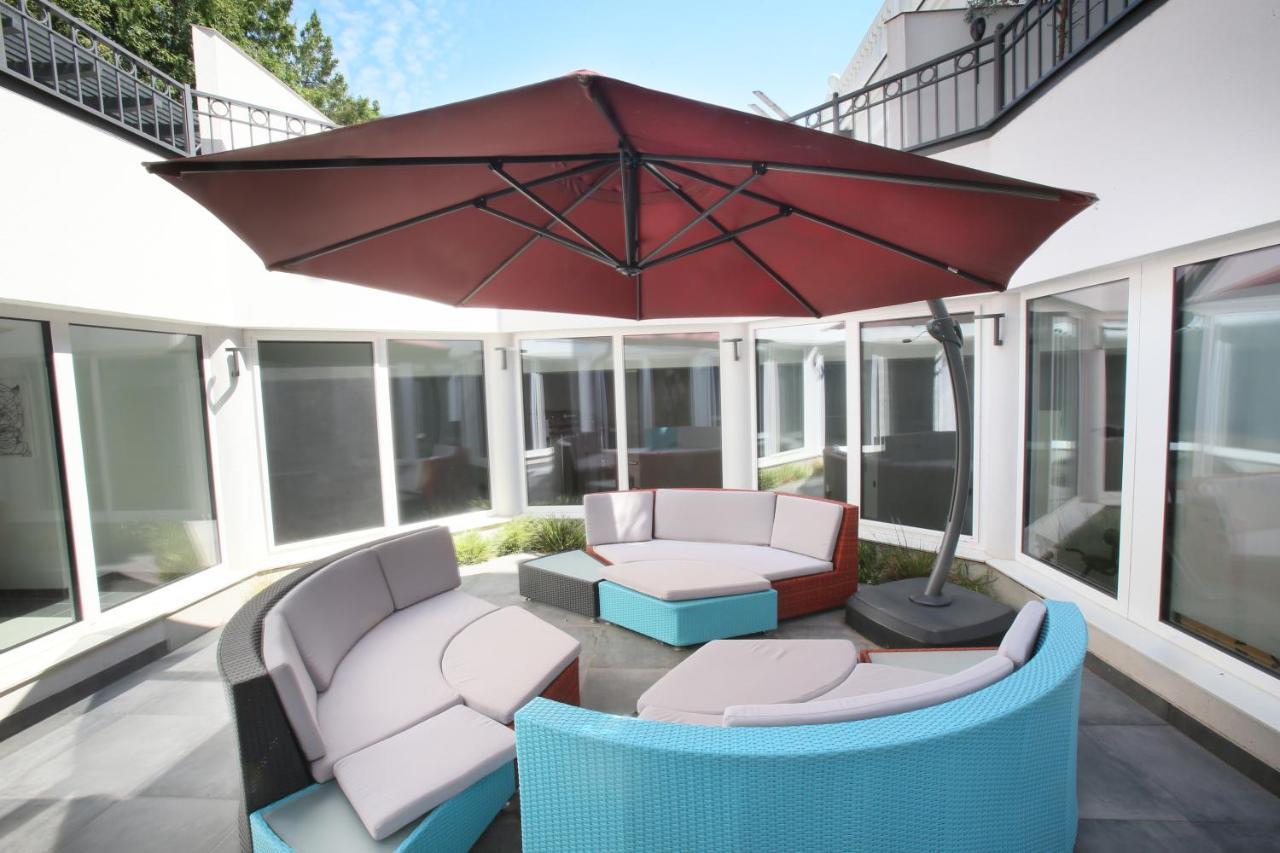 25H Spa-Residenz Pools In & Out, Private Garden & Beach Neusiedl am See Exterior foto